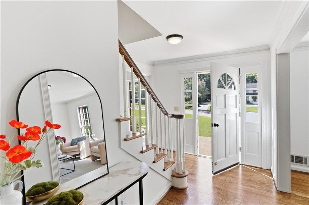 4 bedroom, 3 bathroom, 4,183 sq ft single family residence for sale at 1834 Village Mill Road, Dunwoody, GA 30338 — photo 4
