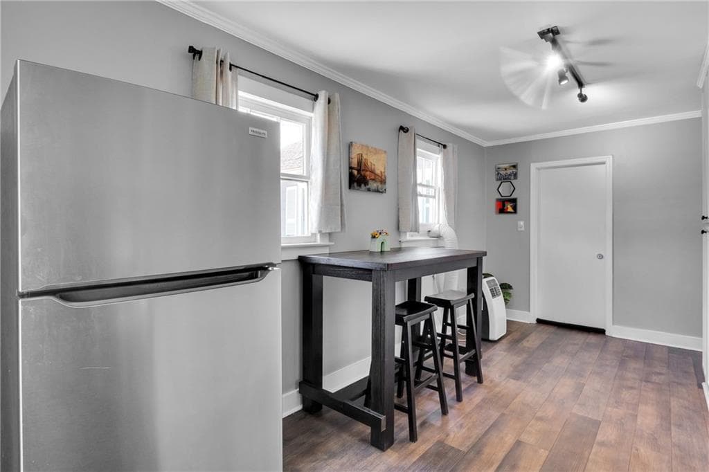 1 bedroom, 1 bathroom duplex for rent at 1279 Eubanks Avenue B, East Point, GA 30344 for $1,500 a month — photo 4