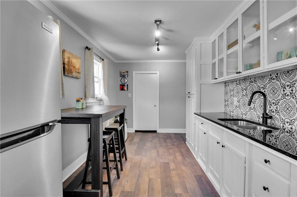 1 bedroom, 1 bathroom duplex for rent at 1279 Eubanks Avenue B, East Point, GA 30344 for $1,500 a month — photo 5