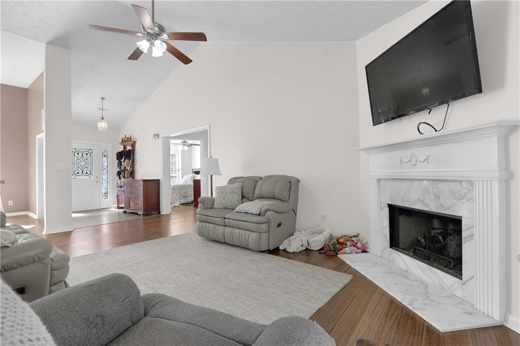 3 bedroom, 2 bathroom, 1,704 sq ft single family residence for sale at 183 Brook Lea Cove Cove, Lawrenceville, GA 30044 — photo 7