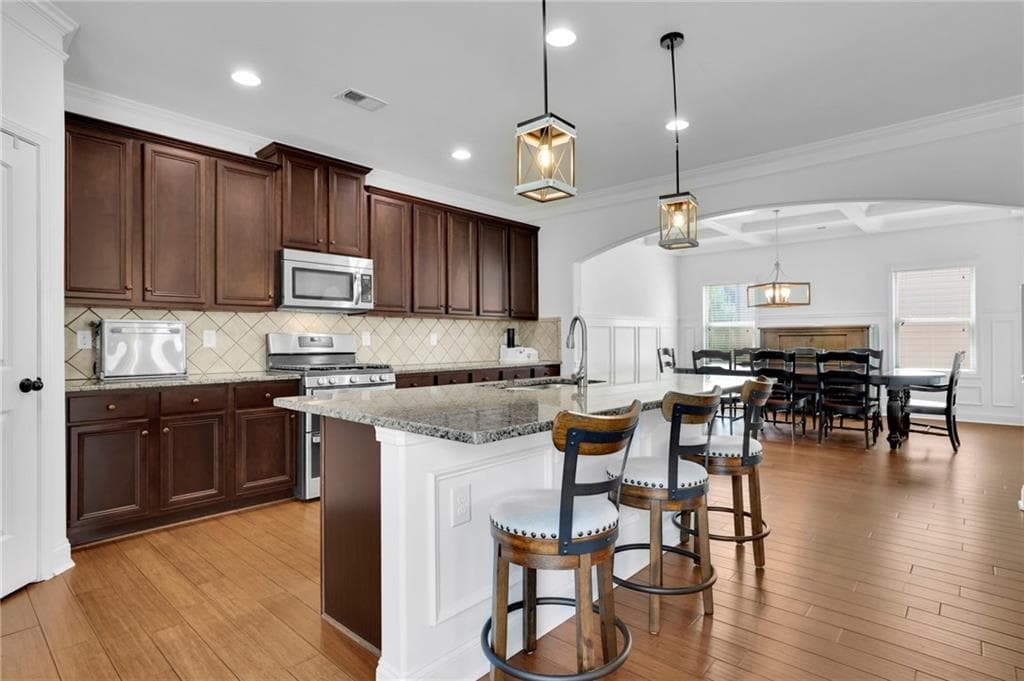 5 bedroom, 6 bathroom, 4,667 sq ft single family residence for sale at 4815 Wilshire Crossing, Cumming, GA 30040 — photo 7
