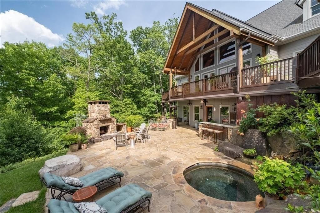 4 bedroom, 5 bathroom, 4,400 sq ft single family residence for sale at 270 Mosswood Lane, Jasper, GA 30143 — photo 2