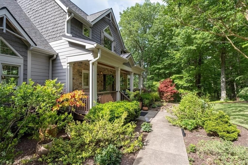 4 bedroom, 5 bathroom, 4,400 sq ft single family residence for sale at 270 Mosswood Lane, Jasper, GA 30143 — photo 4