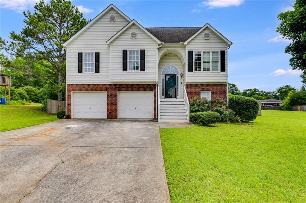 5 bedroom, 3 bathroom, 1,961 sq ft single family residence for sale at 4905 Martin Farms Road, Powder Springs, GA 30127