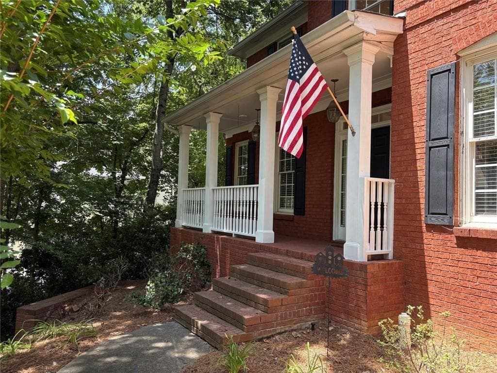 5 bedroom, 5 bathroom, 3,845 sq ft single family residence for sale at 2631 Gladstone Terrace, Woodstock, GA 30189 — photo 2
