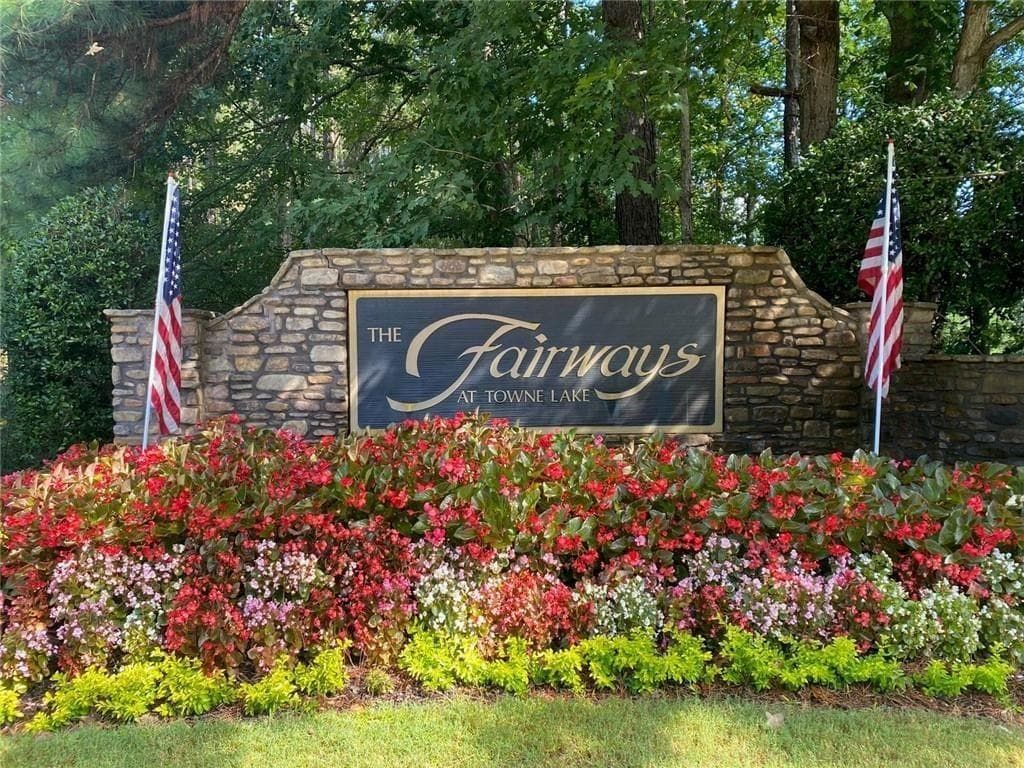 5 bedroom, 5 bathroom, 3,845 sq ft single family residence for sale at 2631 Gladstone Terrace, Woodstock, GA 30189 — photo 4