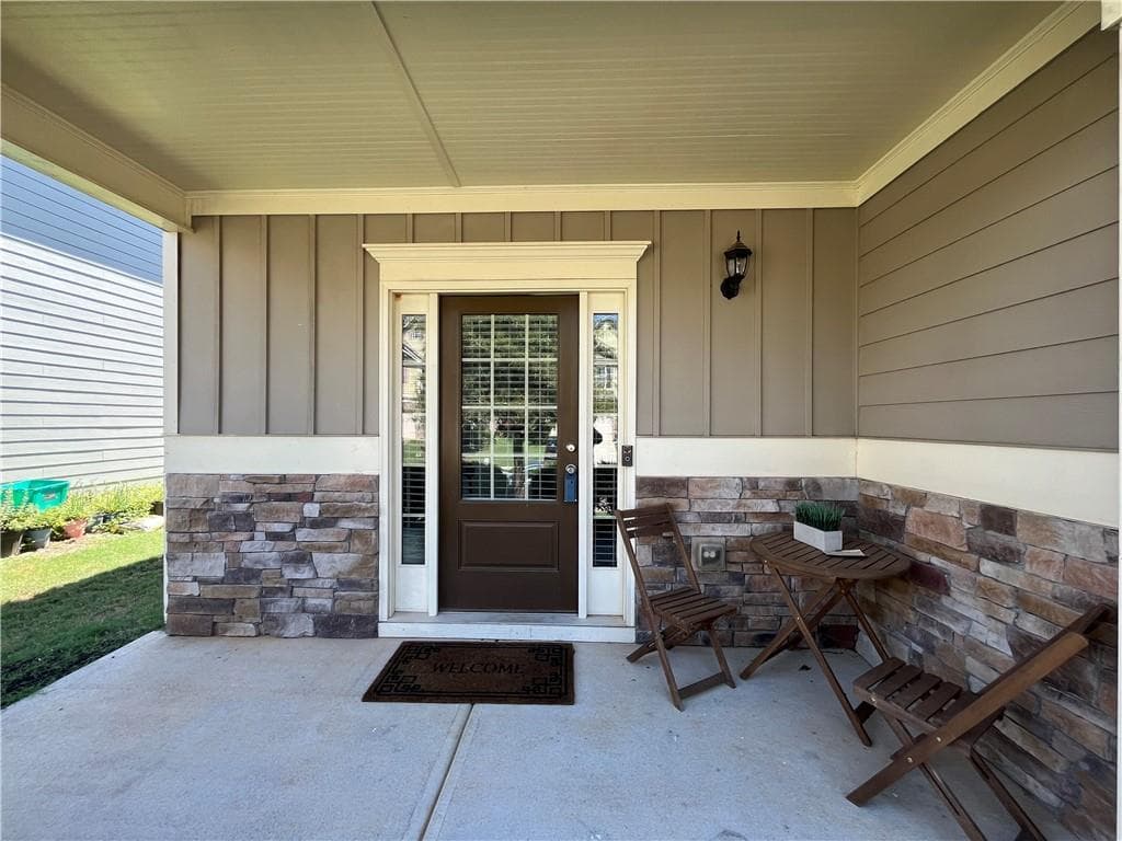 4 bedroom, 3 bathroom, 2,288 sq ft single family residence for sale at 474 Napa Valley Lane, Lawrenceville, GA 30045 — photo 2