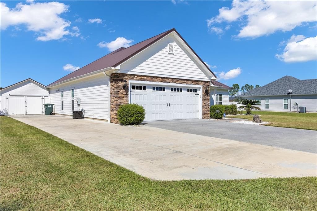 3 bedroom, 2 bathroom, 1,511 sq ft single family residence for sale at 2543 Tuscan Way, Valdosta, GA 31601 — photo 2