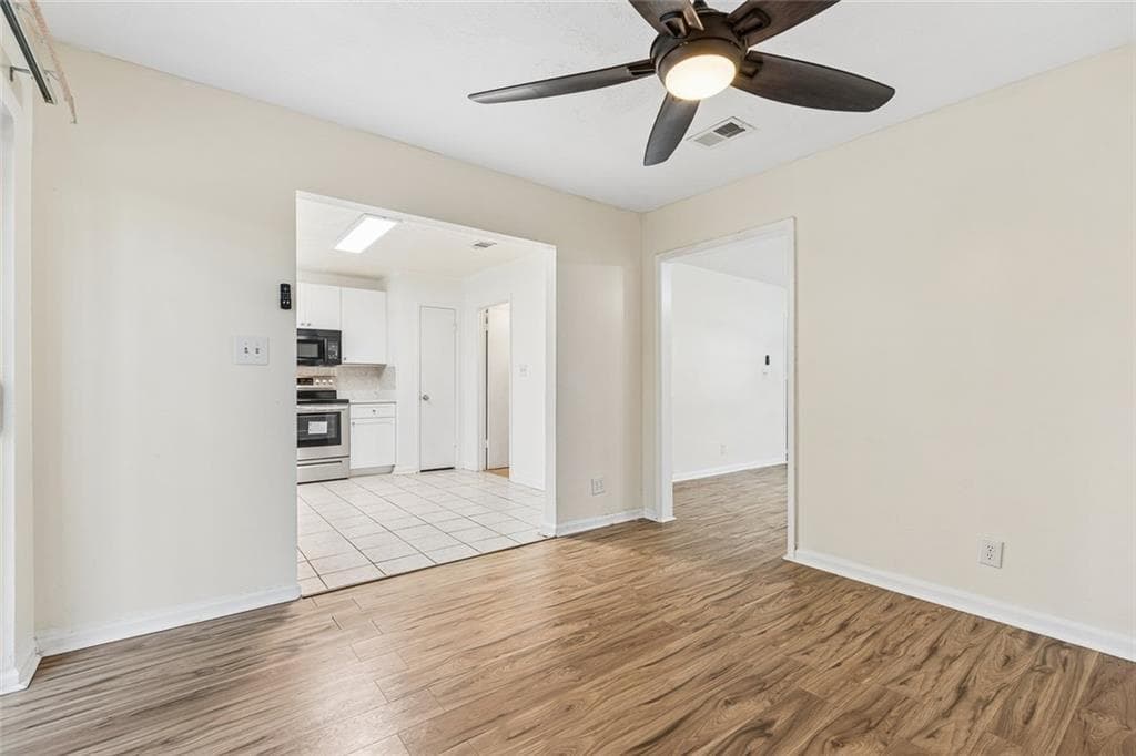 2 bedroom, 3 bathroom, 1,430 sq ft condominium for sale at 101 Vineyard Pond Drive, Norcross, GA 30071 — photo 8