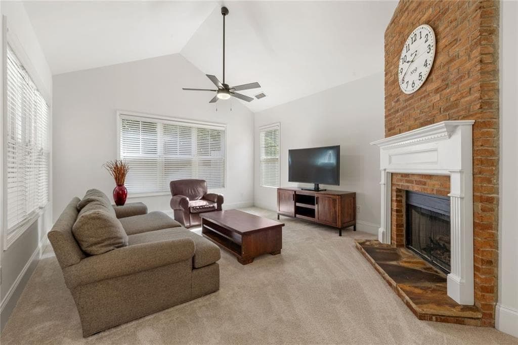 2 bedroom, 2 bathroom, 2,084 sq ft condominium for sale at 12100 Seasons Trace, Alpharetta, GA 30004 — photo 3