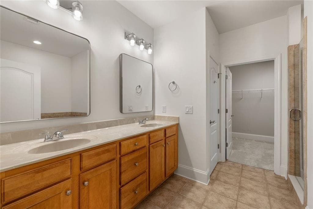 2 bedroom, 2 bathroom, 2,084 sq ft condominium for sale at 12100 Seasons Trace, Alpharetta, GA 30004 — photo 6