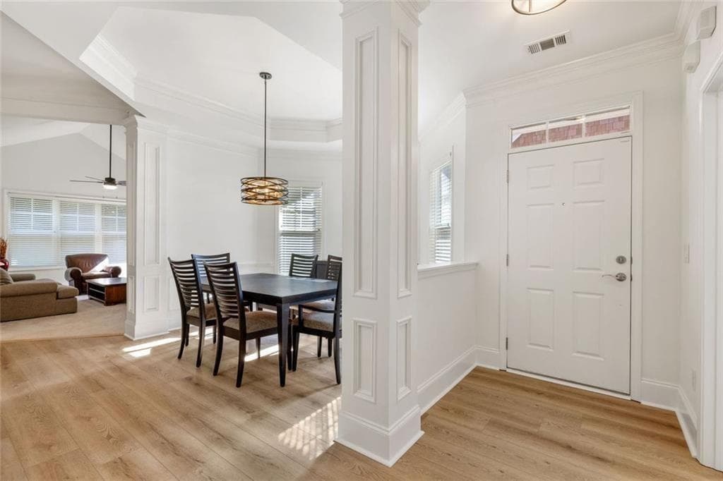 2 bedroom, 2 bathroom, 2,084 sq ft condominium for sale at 12100 Seasons Trace, Alpharetta, GA 30004 — photo 10