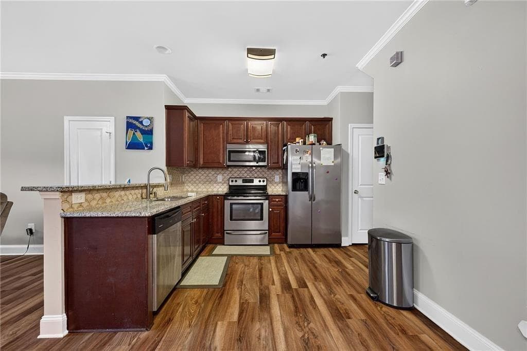 3 bedroom, 3 bathroom, 1,770 sq ft townhouse for sale at 7454 Pine Brook Road, Stockbridge, GA 30281 — photo 5