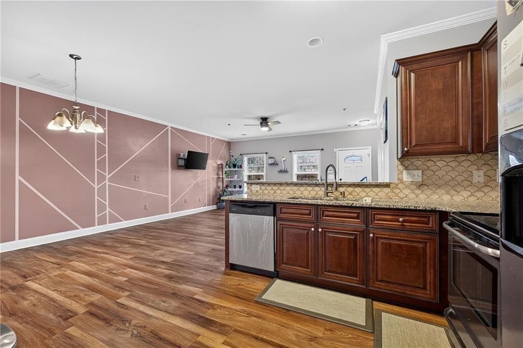 3 bedroom, 3 bathroom, 1,770 sq ft townhouse for sale at 7454 Pine Brook Road, Stockbridge, GA 30281 — photo 6