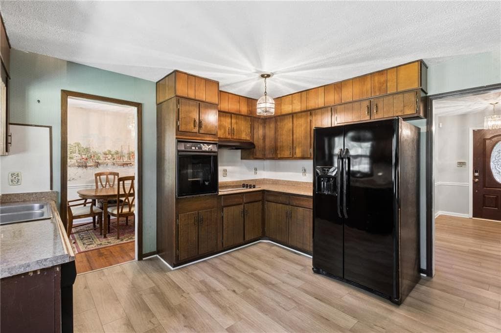 3 bedroom, 3 bathroom, 16,552 sq ft single family residence for sale at 2485 HALLIE MILL Road, Atlanta, GA 30349 — photo 7