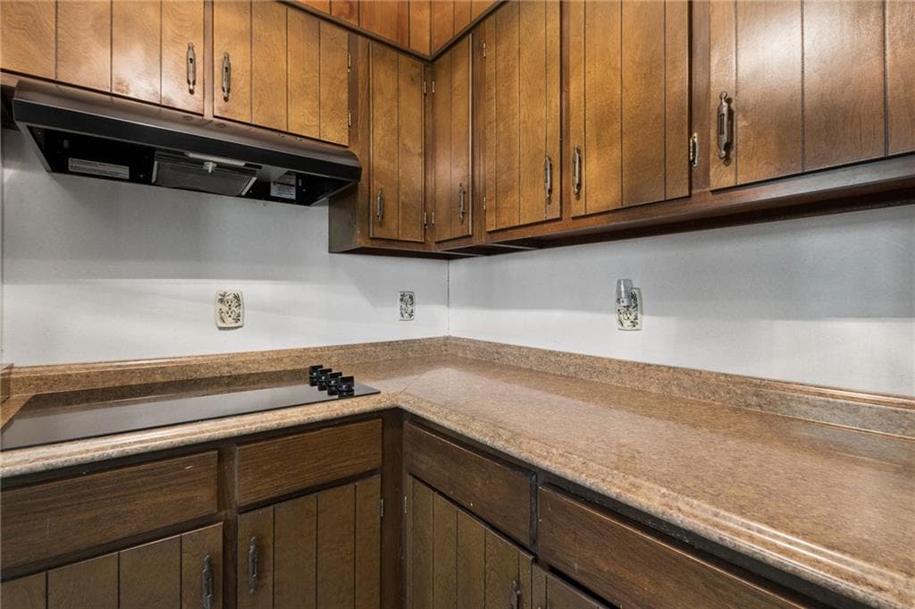 3 bedroom, 3 bathroom, 16,552 sq ft single family residence for sale at 2485 HALLIE MILL Road, Atlanta, GA 30349 — photo 9