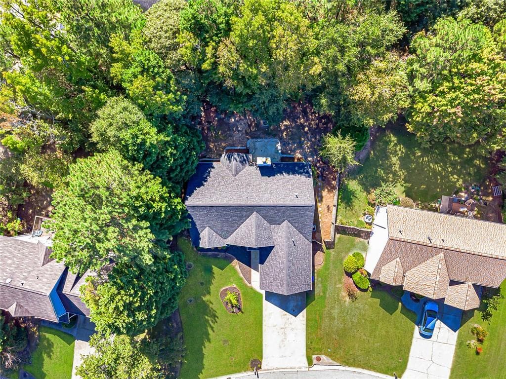 4 bedroom, 3 bathroom, 2,543 sq ft single family residence for sale at 1072 Pennsylvania Run, Lawrenceville, GA 30043 — photo 4