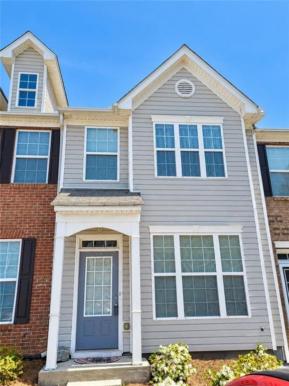 2 bedroom, 3 bathroom, 1,398 sq ft townhouse for rent at 2747 Heathrow Drive, Lawrenceville, GA 30043 for $1,750 a month — photo 1 of 14