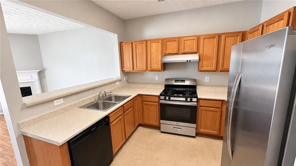 2 bedroom, 3 bathroom, 1,398 sq ft townhouse for rent at 2747 Heathrow Drive, Lawrenceville, GA 30043 for $1,750 a month — photo 3