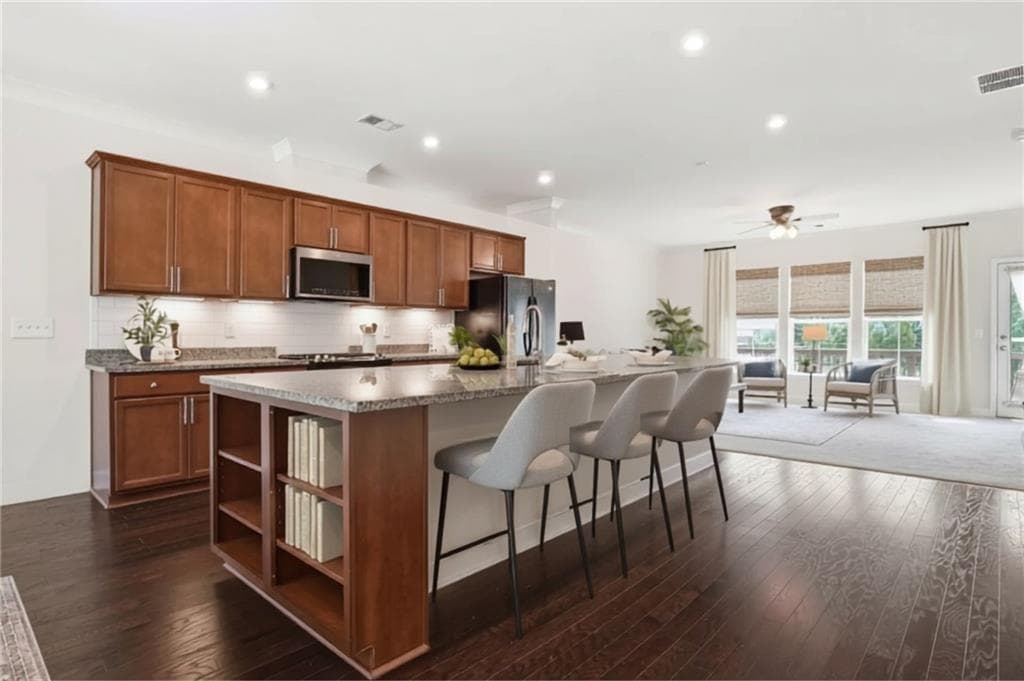 3 bedroom, 3 bathroom, 2,349 sq ft townhouse for sale at 1049 Caruso Drive, Buford, GA 30518 — photo 4