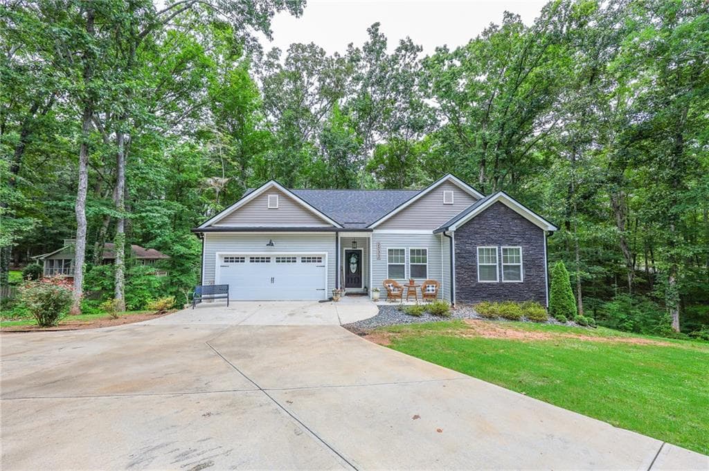 4 bedroom, 3 bathroom, 3,124 sq ft single family residence for sale at 2033 Lakeview Parkway, Villa Rica, GA 30180