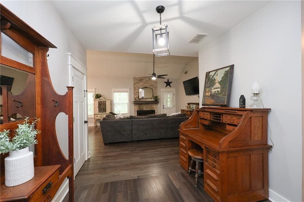4 bedroom, 3 bathroom, 3,124 sq ft single family residence for sale at 2033 Lakeview Parkway, Villa Rica, GA 30180 — photo 9