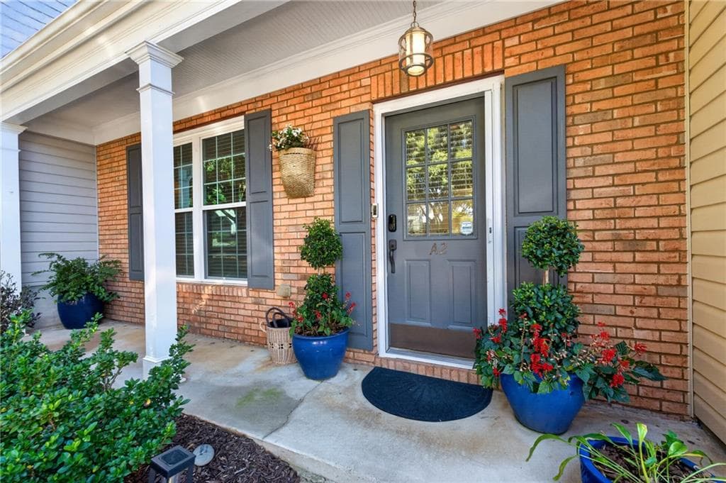 3 bedroom, 3 bathroom, 1,370 sq ft townhouse for sale at 10900 Wittenridge Drive A2, Alpharetta, GA 30022 — photo 4