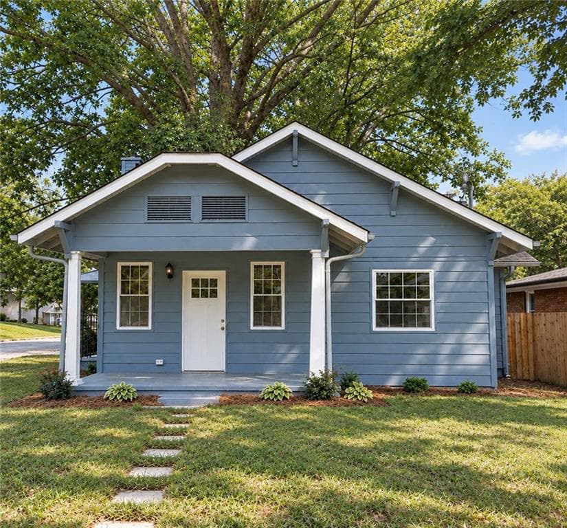 3 bedroom, 2 bathroom, 1,274 sq ft single family residence for sale at 726 Pearce Street, Atlanta, GA 30310 — photo 2
