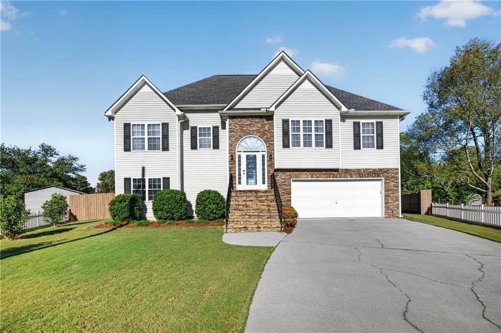 4 bedroom, 3 bathroom, 1,858 sq ft single family residence for sale at 108 Summerfield Way, Calhoun, GA 30701