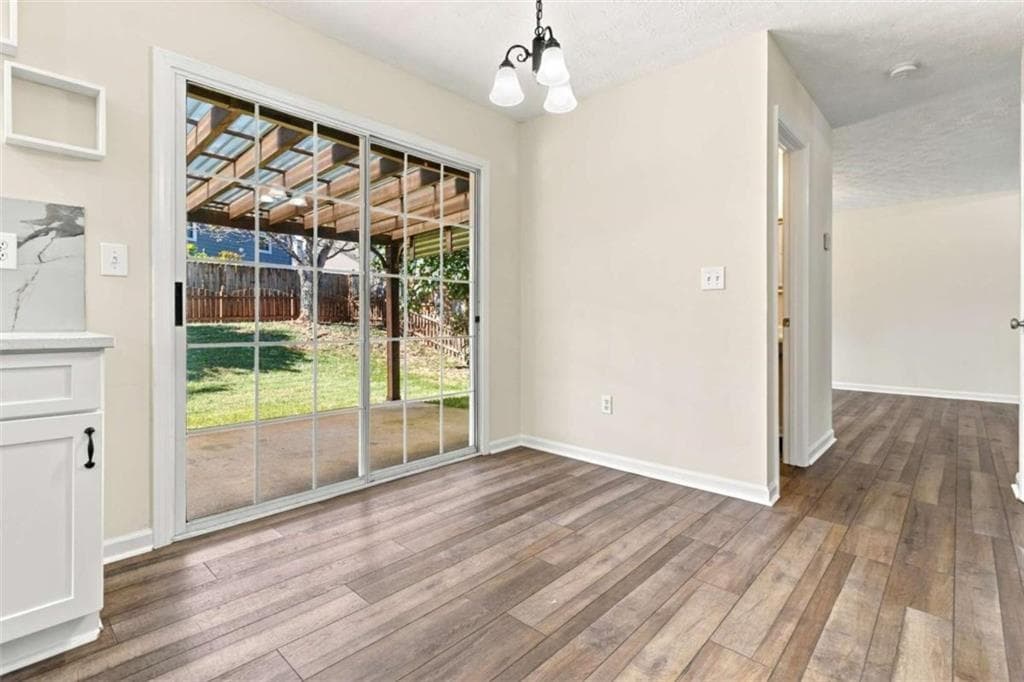 4 bedroom, 3 bathroom, 1,837 sq ft single family residence for rent at 3547 Park Bluff Way, Duluth, GA 30096 for $2,450 a month — photo 5