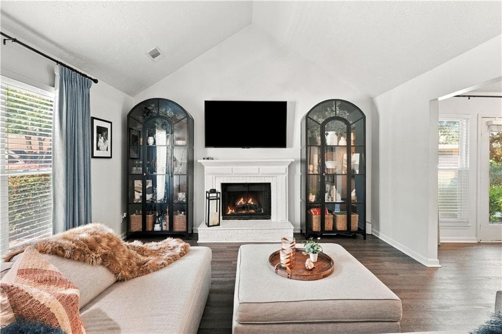 2 bedroom, 2 bathroom, 1,166 sq ft townhouse for sale at 1280 Jamestowne Trail, Alpharetta, GA 30009 — photo 7