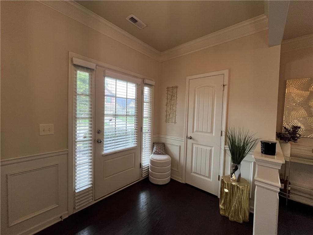 4 bedroom, 3 bathroom, 2,288 sq ft single family residence for sale at 474 Napa Valley Lane, Lawrenceville, GA 30045 — photo 4