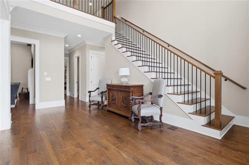 5 bedroom, 7 bathroom, 5,444 sq ft single family residence for sale at 4050 Cottage Park Court, Alpharetta, GA 30004 — photo 7