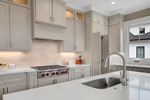 5 bedroom, 7 bathroom, 5,444 sq ft single family residence for sale at 4050 Cottage Park Court, Alpharetta, GA 30004 — photo 4