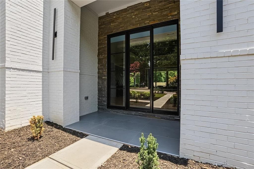 5 bedroom, 7 bathroom, 5,643 sq ft single family residence for sale at 3467 Clubland Drive, Marietta, GA 30068 — photo 7