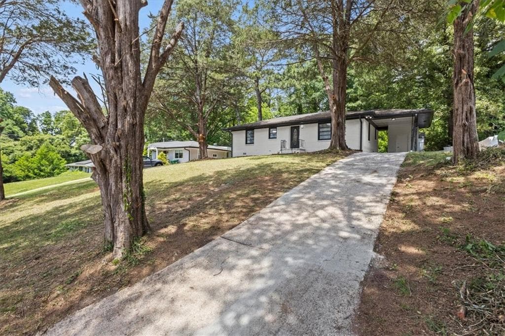 3 bedroom, 2 bathroom, 1,075 sq ft single family residence for sale at 1673 Flintwood Drive, Atlanta, GA 30316 — photo 4
