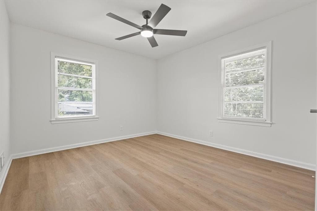 3 bedroom, 2 bathroom, 1,075 sq ft single family residence for sale at 1673 Flintwood Drive, Atlanta, GA 30316 — photo 8