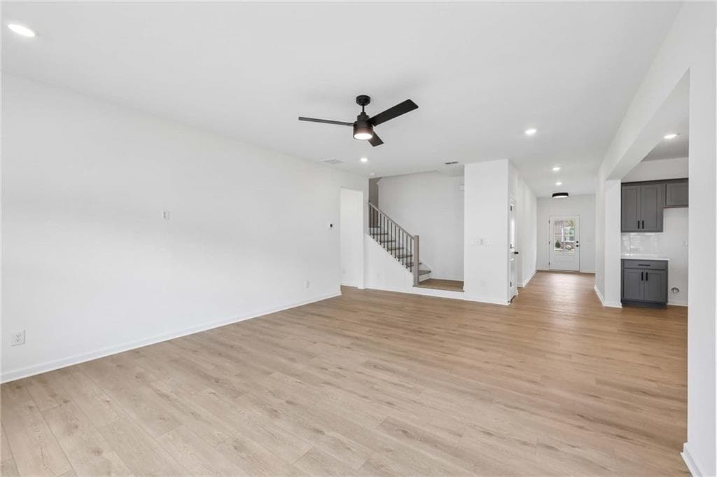 5 bedroom, 4 bathroom, 3,208 sq ft single family residence for sale at 5456 Hargrove Way, Flowery Branch, GA 30542 — photo 6