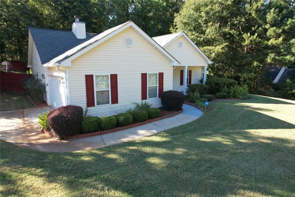 3 bedroom, 2 bathroom, 1,320 sq ft single family residence for sale at 15 Sampson Court, Covington, GA 30016 — photo 4