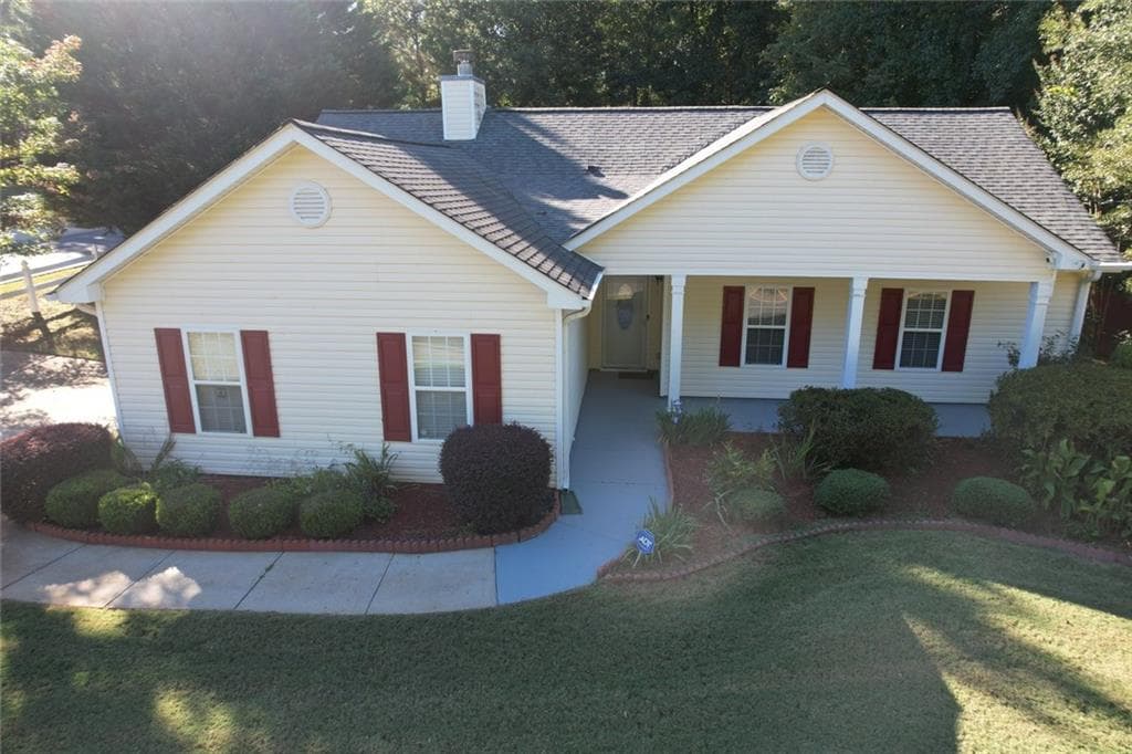 3 bedroom, 2 bathroom, 1,320 sq ft single family residence for sale at 15 Sampson Court, Covington, GA 30016 — photo 5