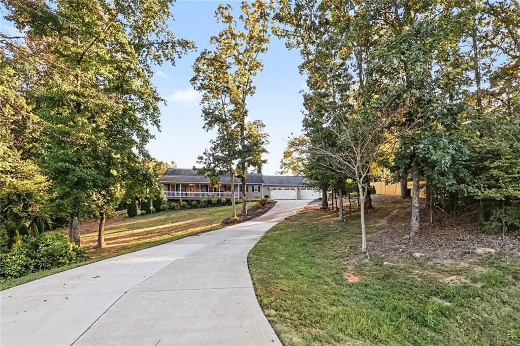 3 bedroom, 2 bathroom, 1,864 sq ft single family residence for sale at 42 Old Atlanta Road, Hiram, GA 30141 — photo 6