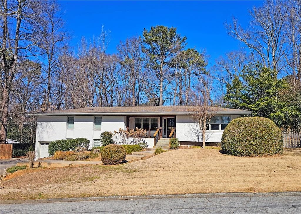 4 bedroom, 3 bathroom, 1,842 sq ft single family residence for rent at 1131 Milmar Drive, Atlanta, GA 30327 for $5,495 a month — photo 2