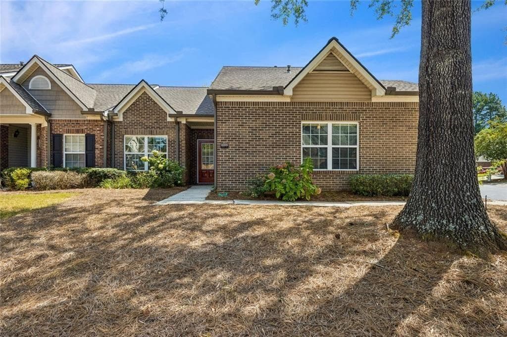 2 bedroom, 2 bathroom, 1,689 sq ft condominium for sale at 3205 Abbott Drive 20, Powder Springs, GA 30127 — photo 3