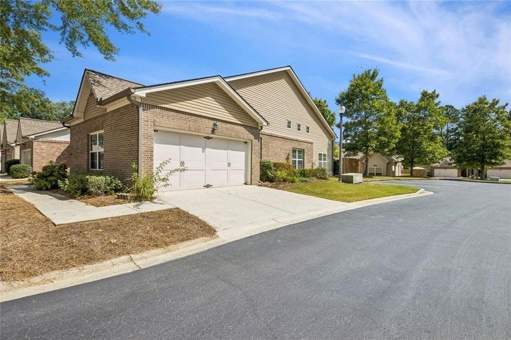 2 bedroom, 2 bathroom, 1,689 sq ft condominium for sale at 3205 Abbott Drive 20, Powder Springs, GA 30127 — photo 4