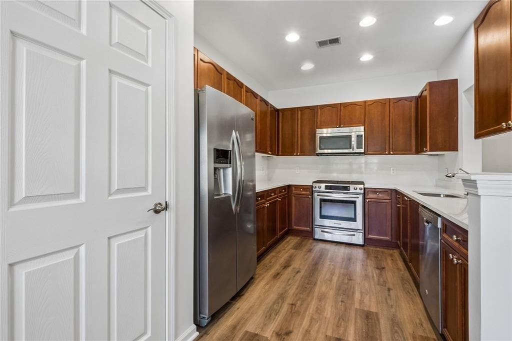 2 bedroom, 2 bathroom, 1,689 sq ft condominium for sale at 3205 Abbott Drive 20, Powder Springs, GA 30127 — photo 8