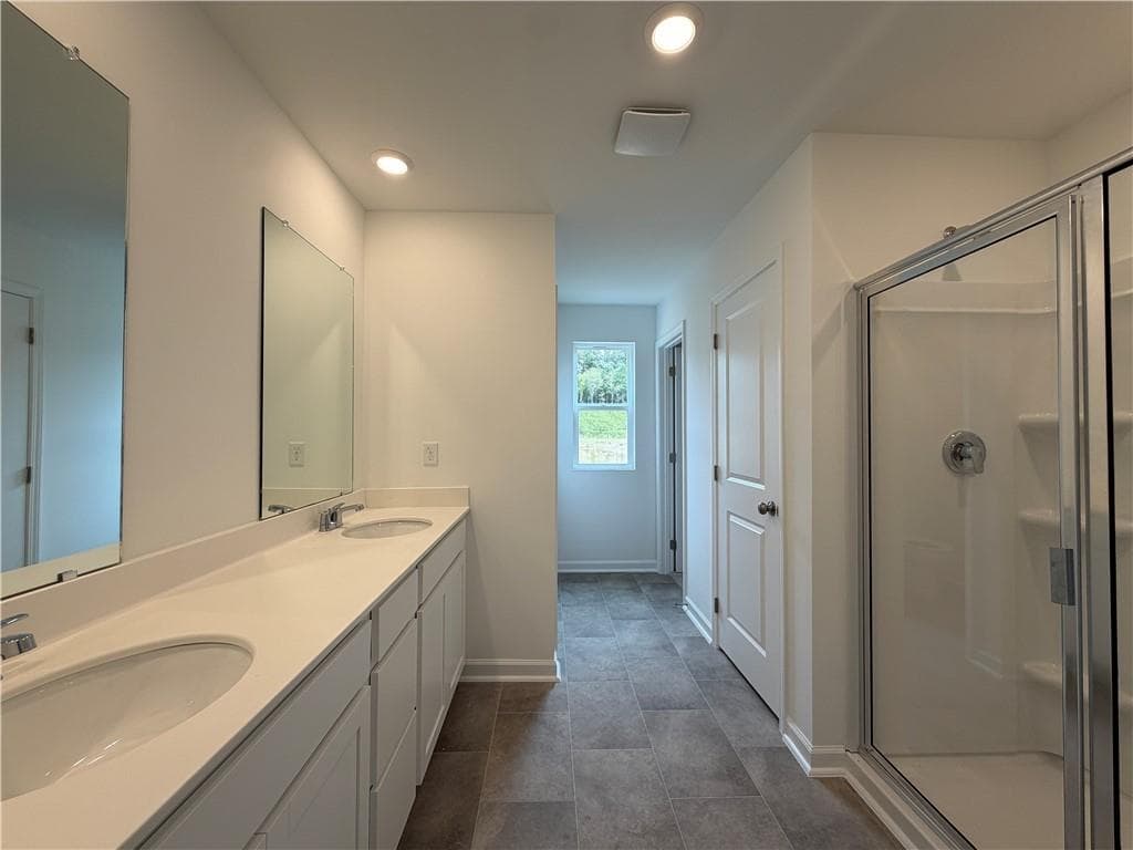 3 bedroom, 3 bathroom, 2,034 sq ft single family residence for sale at 307 Remford Way, Euharlee, GA 30145 — photo 4
