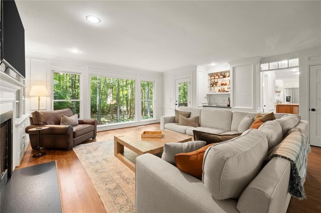 4 bedroom, 3 bathroom, 3,378 sq ft single family residence for sale at 250 Spring Creek Road, Roswell, GA 30075 — photo 10
