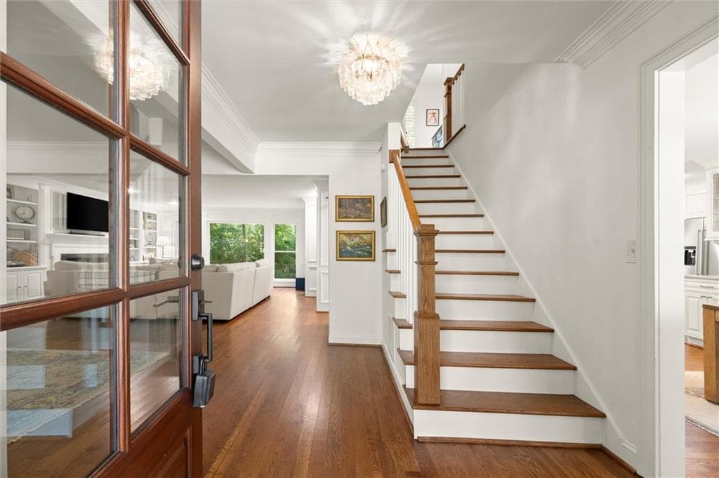 4 bedroom, 3 bathroom, 3,378 sq ft single family residence for sale at 250 Spring Creek Road, Roswell, GA 30075 — photo 4