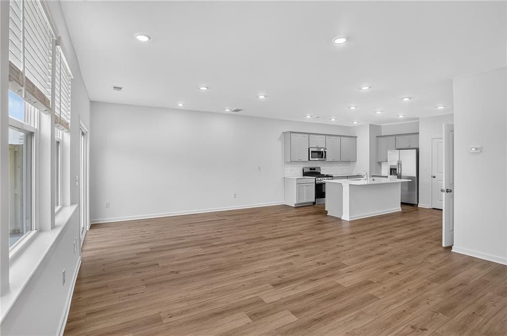 3 bedroom, 3 bathroom, 1,831 sq ft townhouse for sale at 3050 Humdala Place 229, Buford, GA 30519 — photo 8