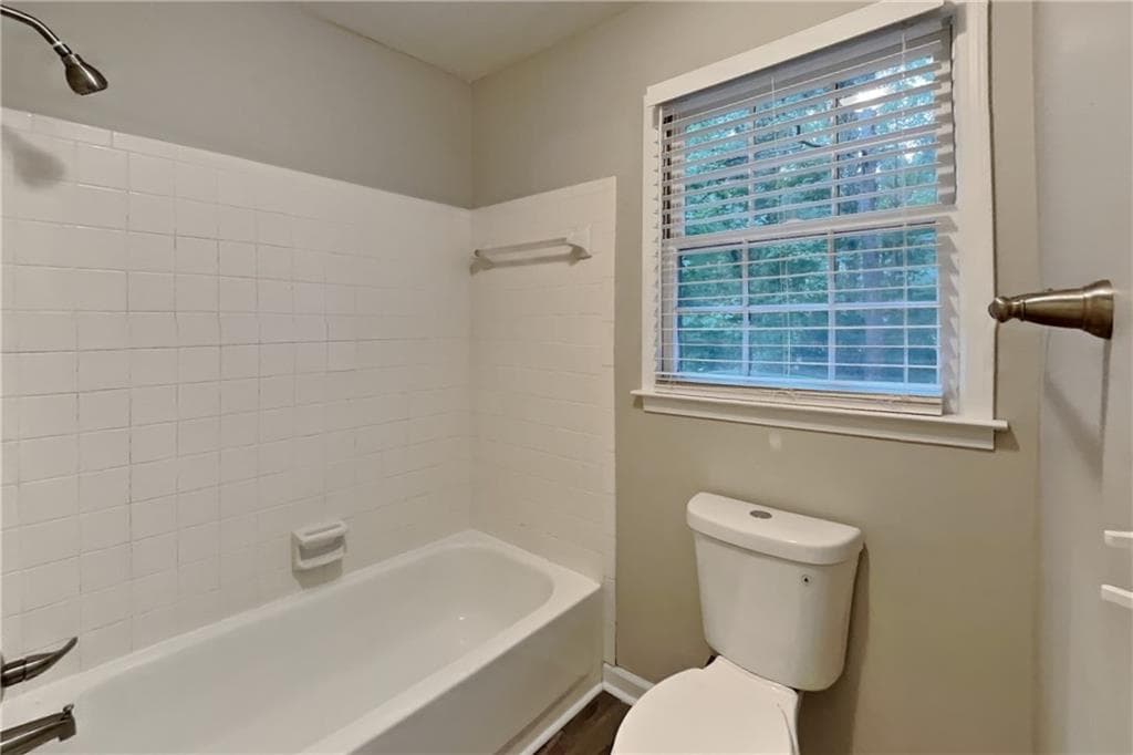 4 bedroom, 3 bathroom, 2,796 sq ft single family residence for rent at 3570 Pebble Hill Drive, Marietta, GA 30062 for $2,910 a month — photo 9